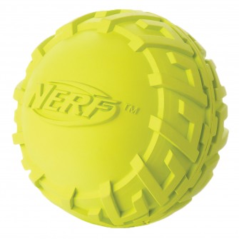 Hagen Tire Squeak Ball Green / Red Medium